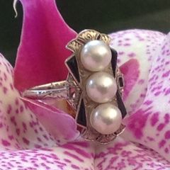 Antique Art Deco 14 Carat White Gold Akoyia Pearl Ring