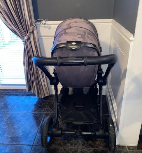 EGG Travel System / Buggy /Carrycot
