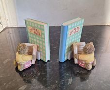 Two lovely childrens bookends see dimensions