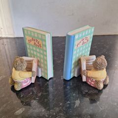 Two lovely childrens bookends see dimensions