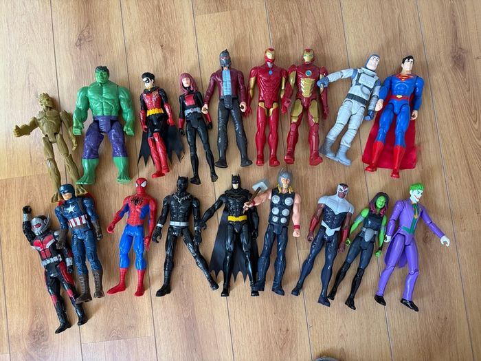 Marvel Action Figures 30cm - plus accessories