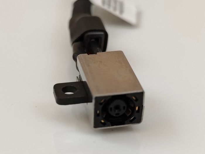 Dell Xps 15 9550 9560 Dc Jack / Charging Port