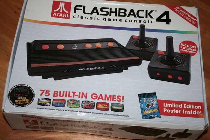 Flashback 4 Atari Classic Game Console