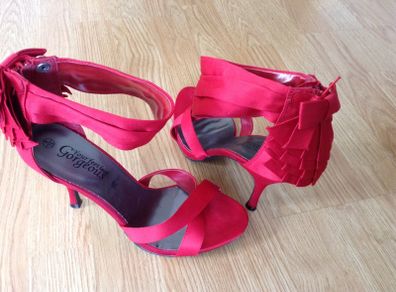Stunning new red shoes