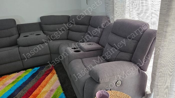 (NEW) Jopah Electric reclining corner