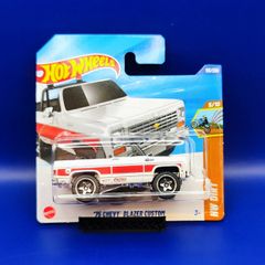 Hot Wheels '75 Chevy Blazer Custom, new.