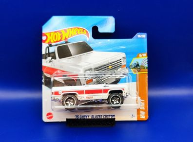 Hot Wheels '75 Chevy Blazer Custom, new.