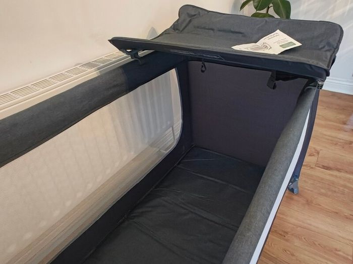Miniuno 3 in 1 Travel Cot Portable Baby Cot in Navy