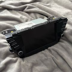 Toyota Avensis T27 head unit