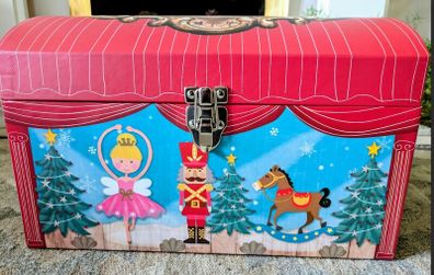 Christmas trunk