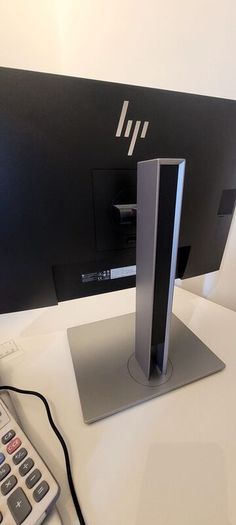 HP 24inch LCD Monitor E243i