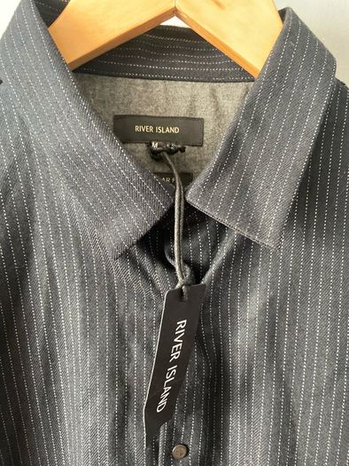 BNWT River Island Shirt: Medium