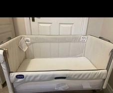Chicco next2me Magic2 crib in very good condition