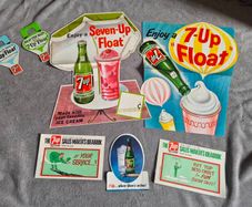 Original Vintage 1950s-60s  7-Up Float Paper Banner Signs & Salesman Ideabooks Collection