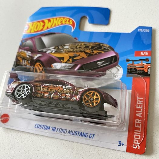 Ford Mustang/ Mustang GT/ Mustang GT Concept - Hot wheels