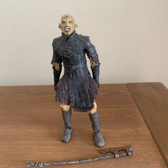 the lord of the rings Isengard Orc with axe