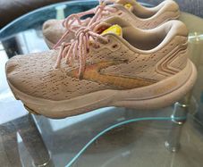 Brooks women's trainers