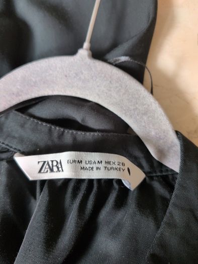 Zara Black Dress. S. M- 12.