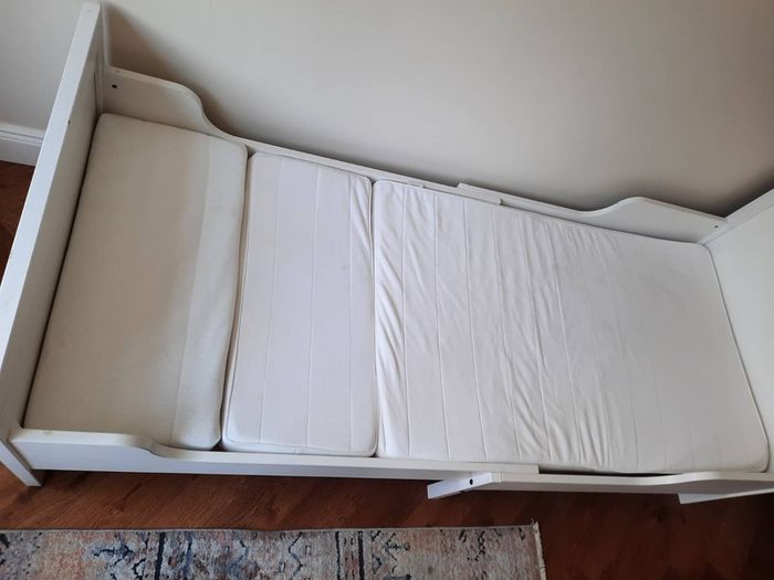 extendable IKEA child's bed