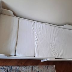 extendable IKEA child's bed
