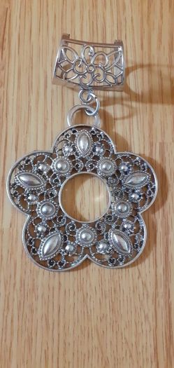 Beautiful Scarf Buckle Ring with pendant