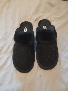 slippers