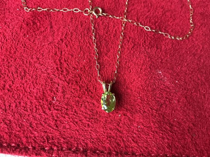 New 18ct Solid Gold Lovely Period Stone pendant  With Fine 9ct Gold 18" Chain