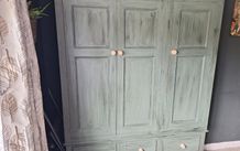 Solid pine wardrobe and drawers