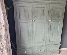 Solid pine wardrobe and drawers