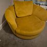 Swivel chair Image 4