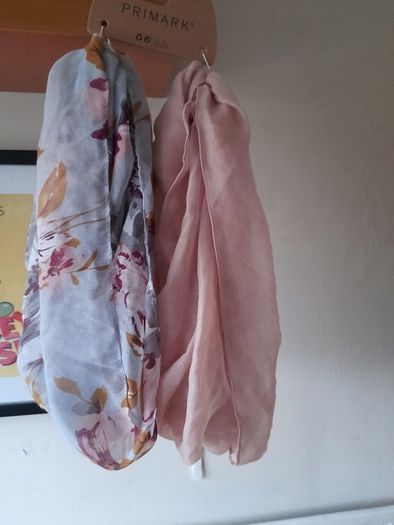 Ladies scarfs