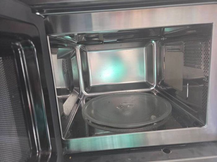Integrated Oven and Microwave