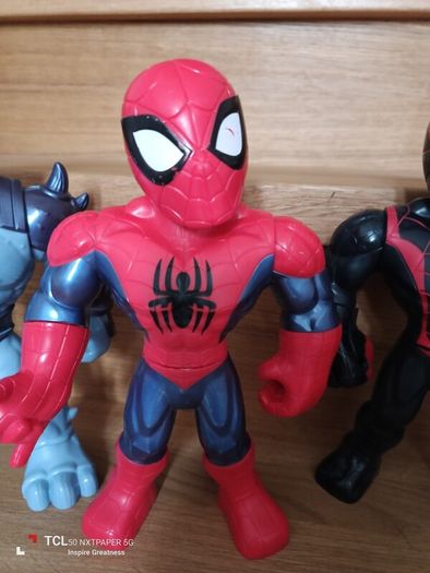 3x boy's toys/Spider-Man's figure