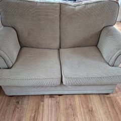 2 seater couch/sofa