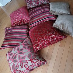 Large couch cushons