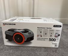 Segway Navimow i105E GPS Robot Lawn Mower + Official Garage + Original Box