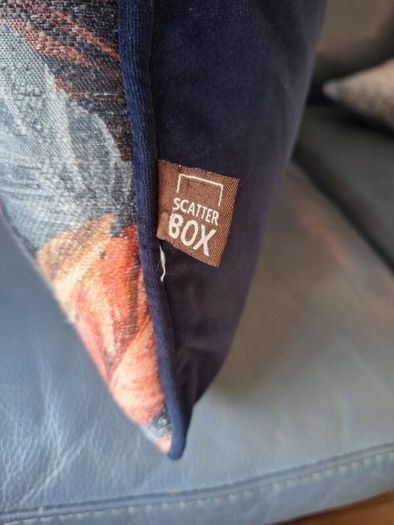 Scatter box cushions