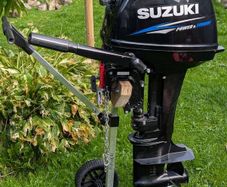 Suzuki 9.9 2 Stroke short shaft outboard Motor.