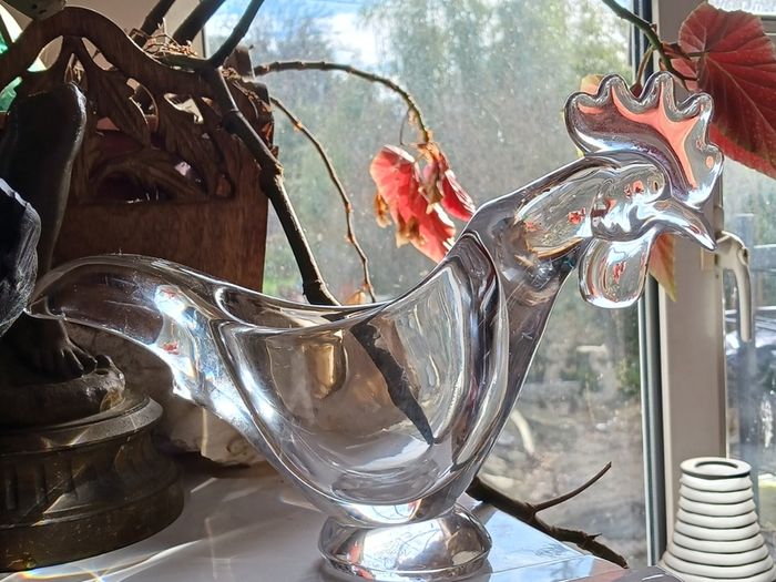 French 1970s Vannes crystal hen bowl