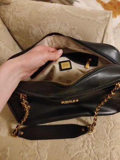 Guess handbag, barely used