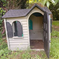 Kids Outdoor Playhouse