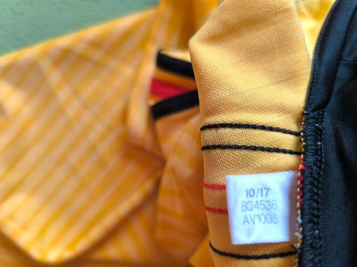2018/19 Belgium Adidas Away Jersey Size M Adults