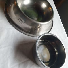 Animal feeding bowls