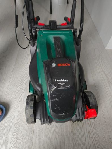 cordless lawnmower
