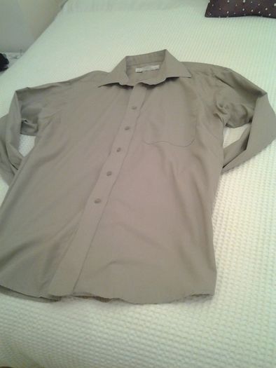 Men's Beige Shirt -Size L (16")