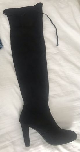 boots over knee length size 3 with zip and ties