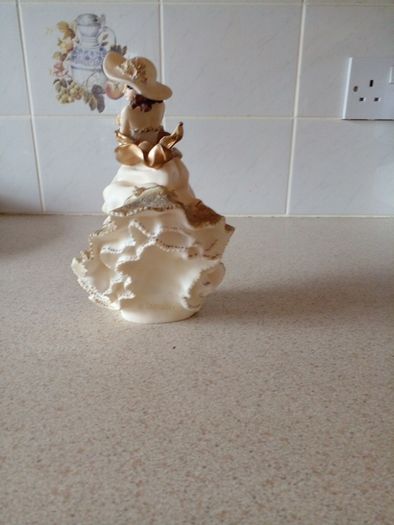 Figurine - The Leonardo collection -  Autum Breeze 1996