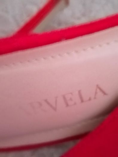 Red Heels Size 4