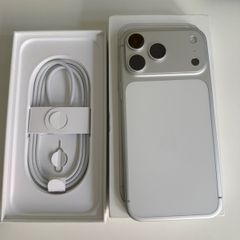 iPhone 17pro Max 1tb unlocked all network new