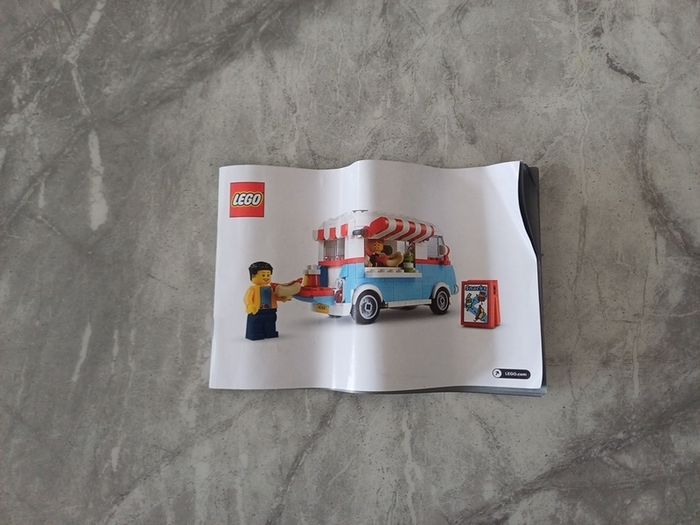 lego retro food truck